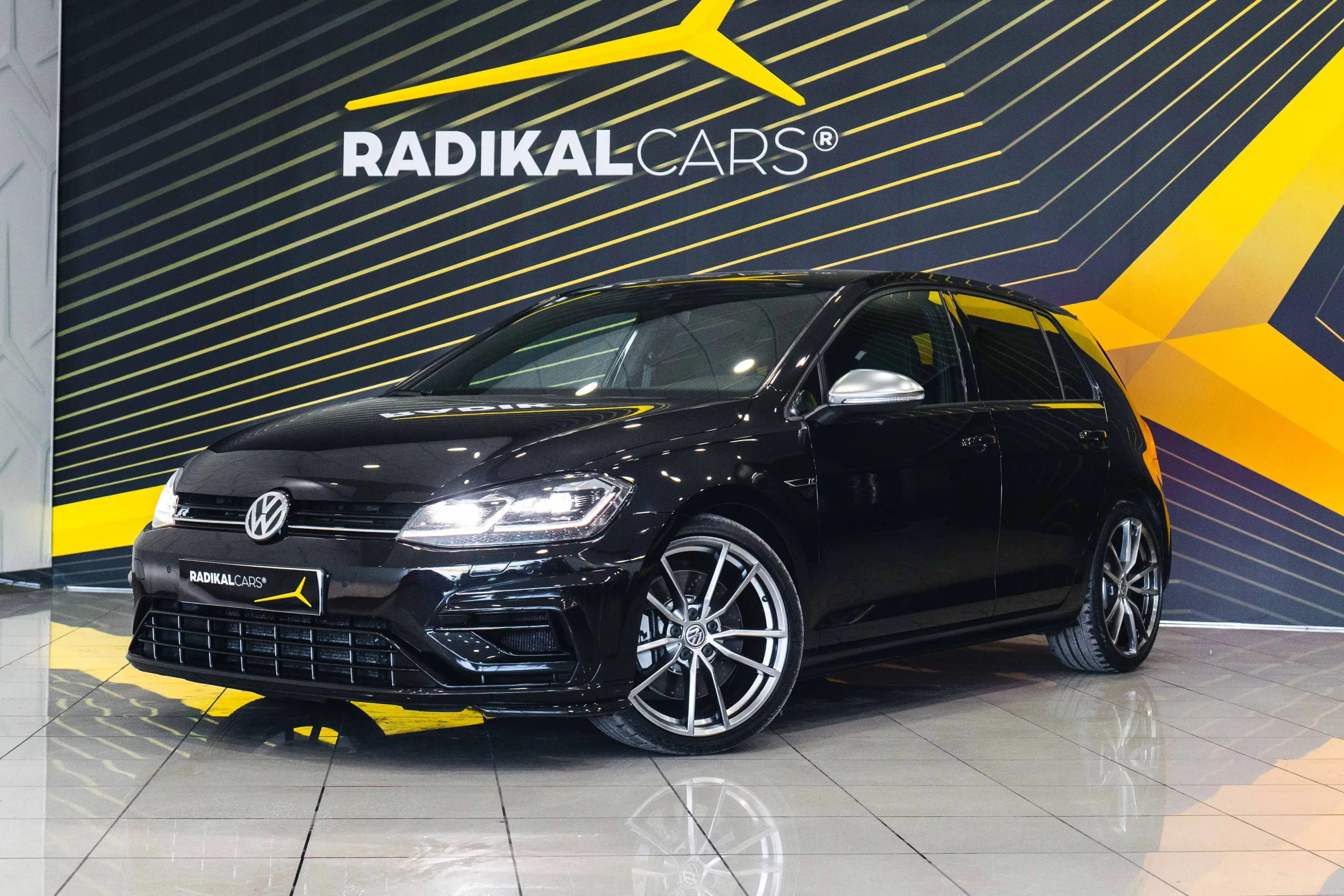 VOLKSWAGEN GOLF R PERFORMANCE 310